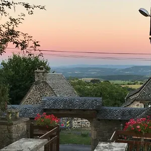 https://gite-de-fonteilles-lo-soulenquo.midi-pyreneeshotels.com